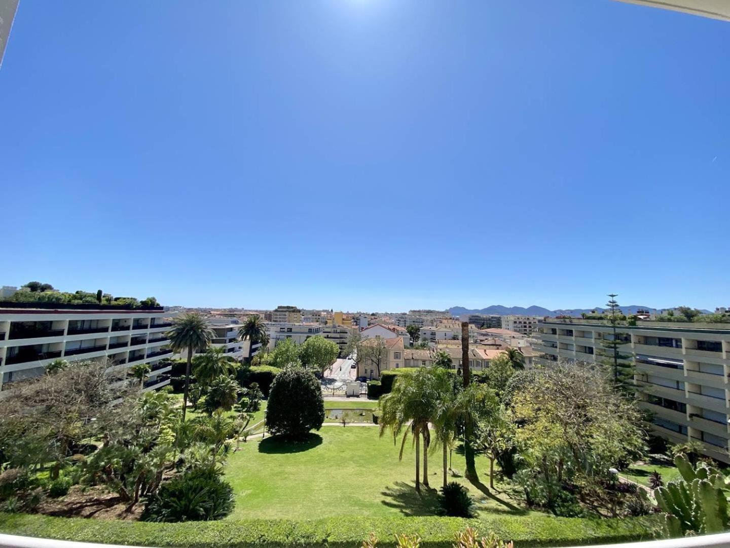 Cannes Centre-Ville - Appartement Tout Confort Avec Terrasse *
