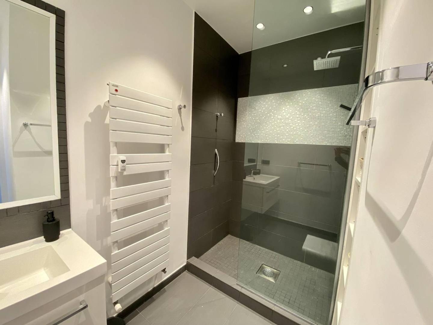 Cannes Centre-Ville - Appartement Tout Confort Avec Terrasse Appartement *