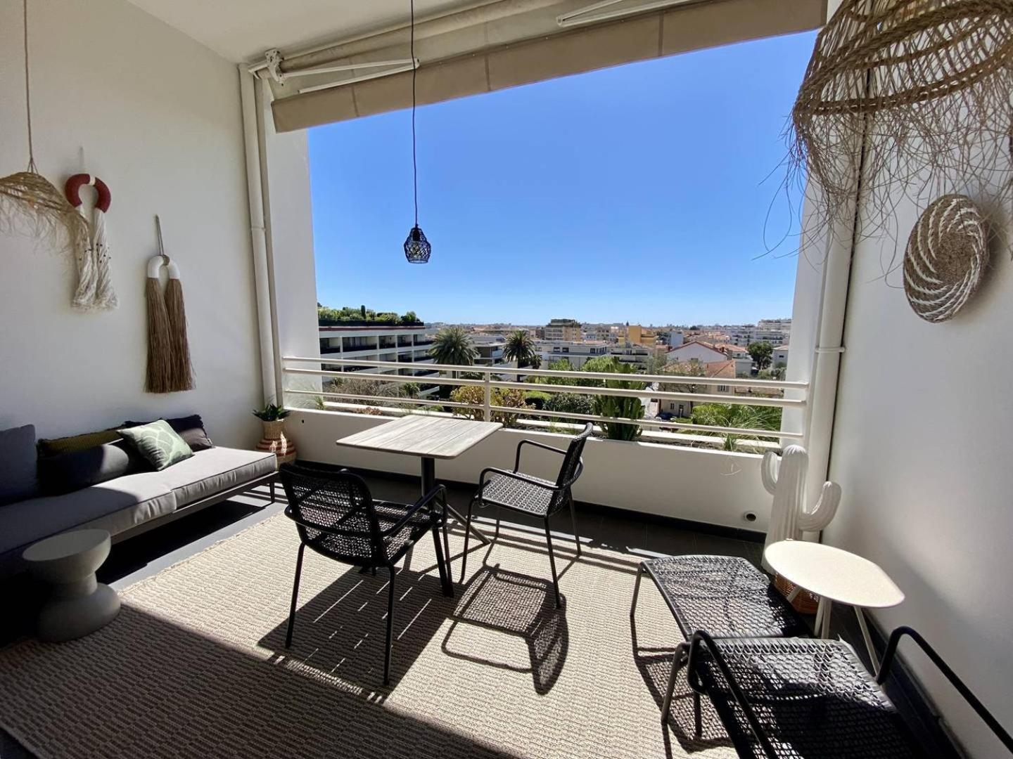 Cannes Centre-Ville - Appartement Tout Confort Avec Terrasse